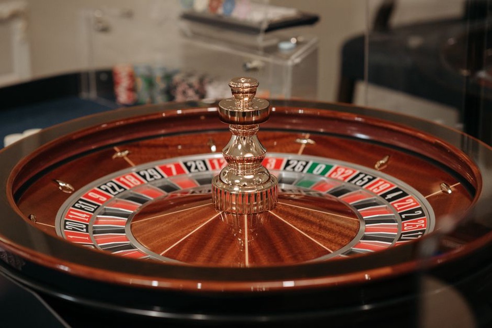 intérieur d'un casino d'affaires moderne