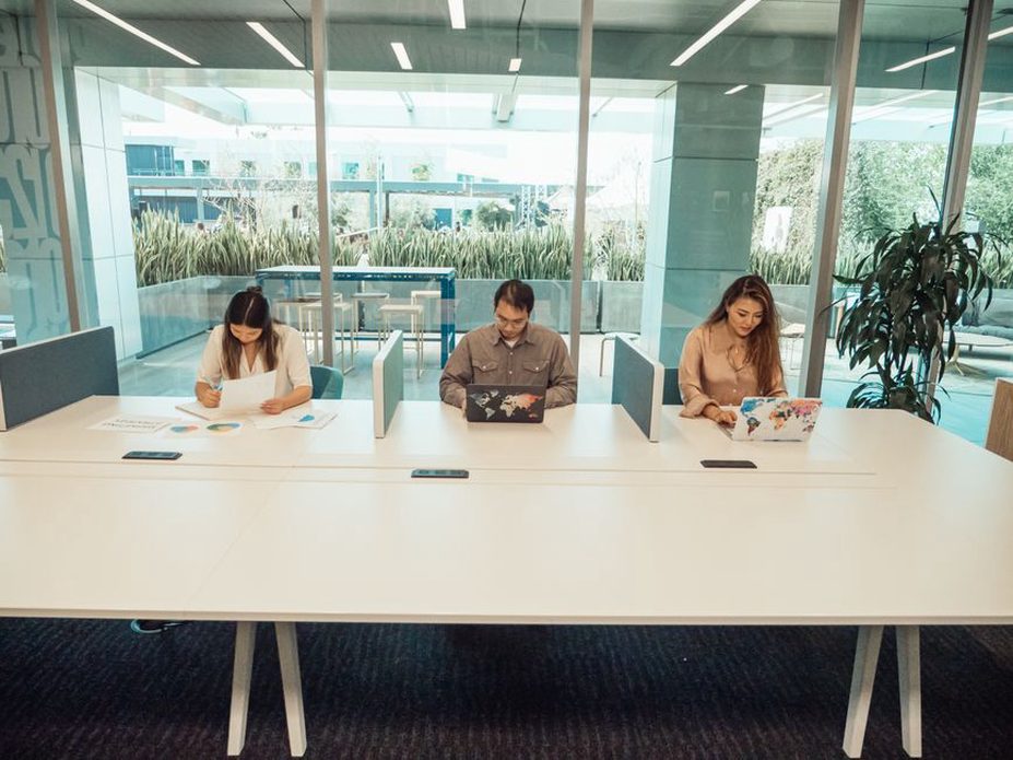 espace de coworking moderne et collaboratif