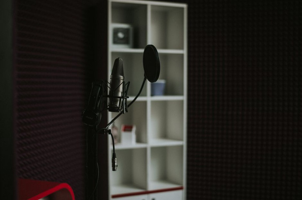 panneaux acoustiques dans un espace de bureau