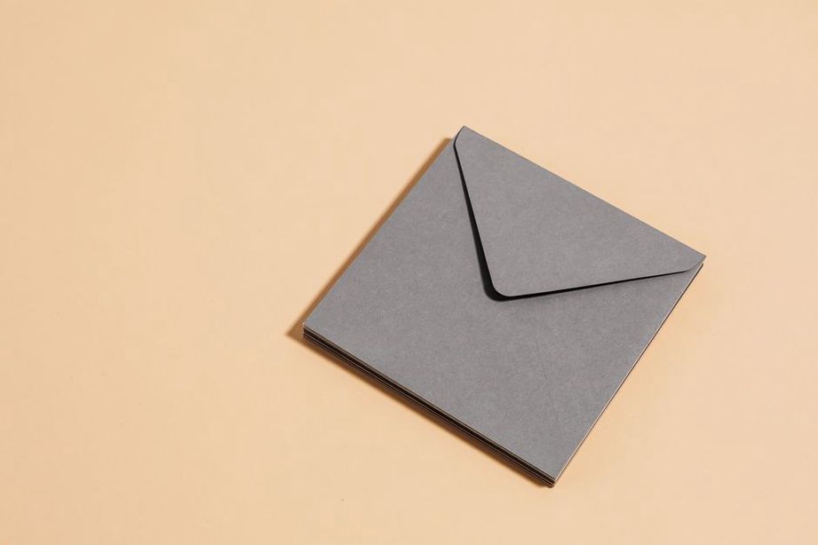 Papier à en-tête et enveloppe aux marges coordonnées