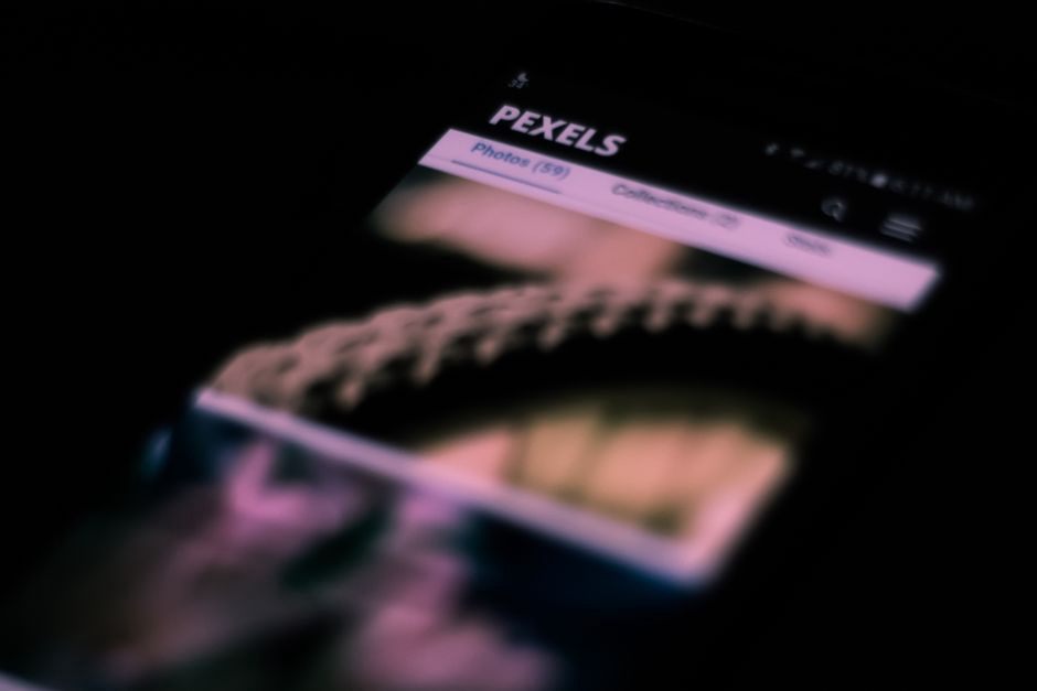Consultation d’une fiche projet sur téléphone